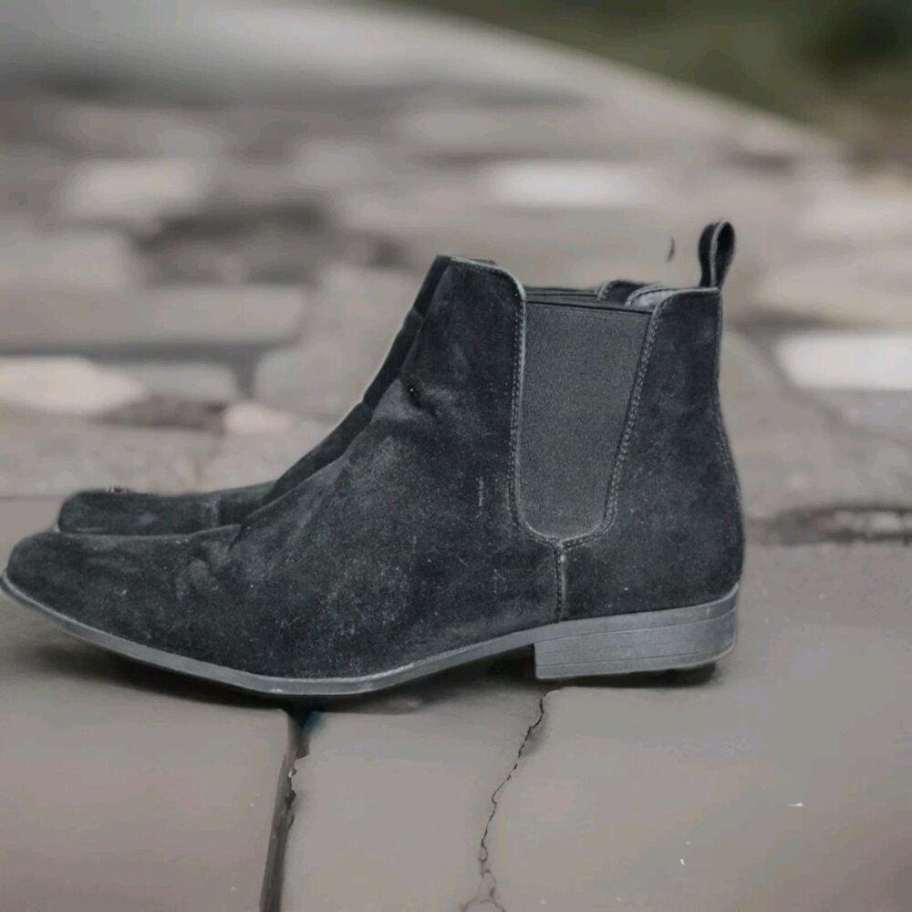 ASOS Design Men's Size 12 Chelsea 1/2  Boots Black Faux Suede